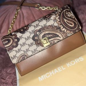 MK “NATALIE” wallet/clutch